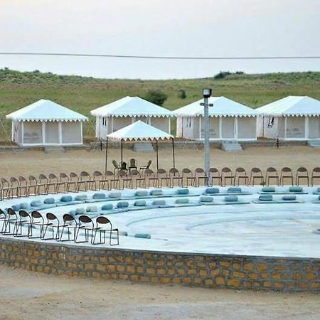 Desert Dream Royal Camp & Pool جيلسامر المظهر الخارجي الصورة