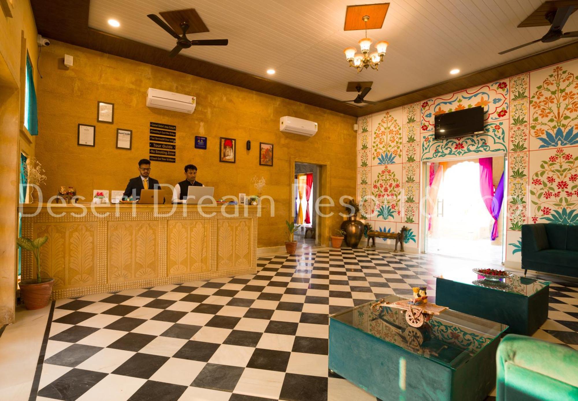 Desert Dream Royal Camp & Pool جيلسامر المظهر الخارجي الصورة
