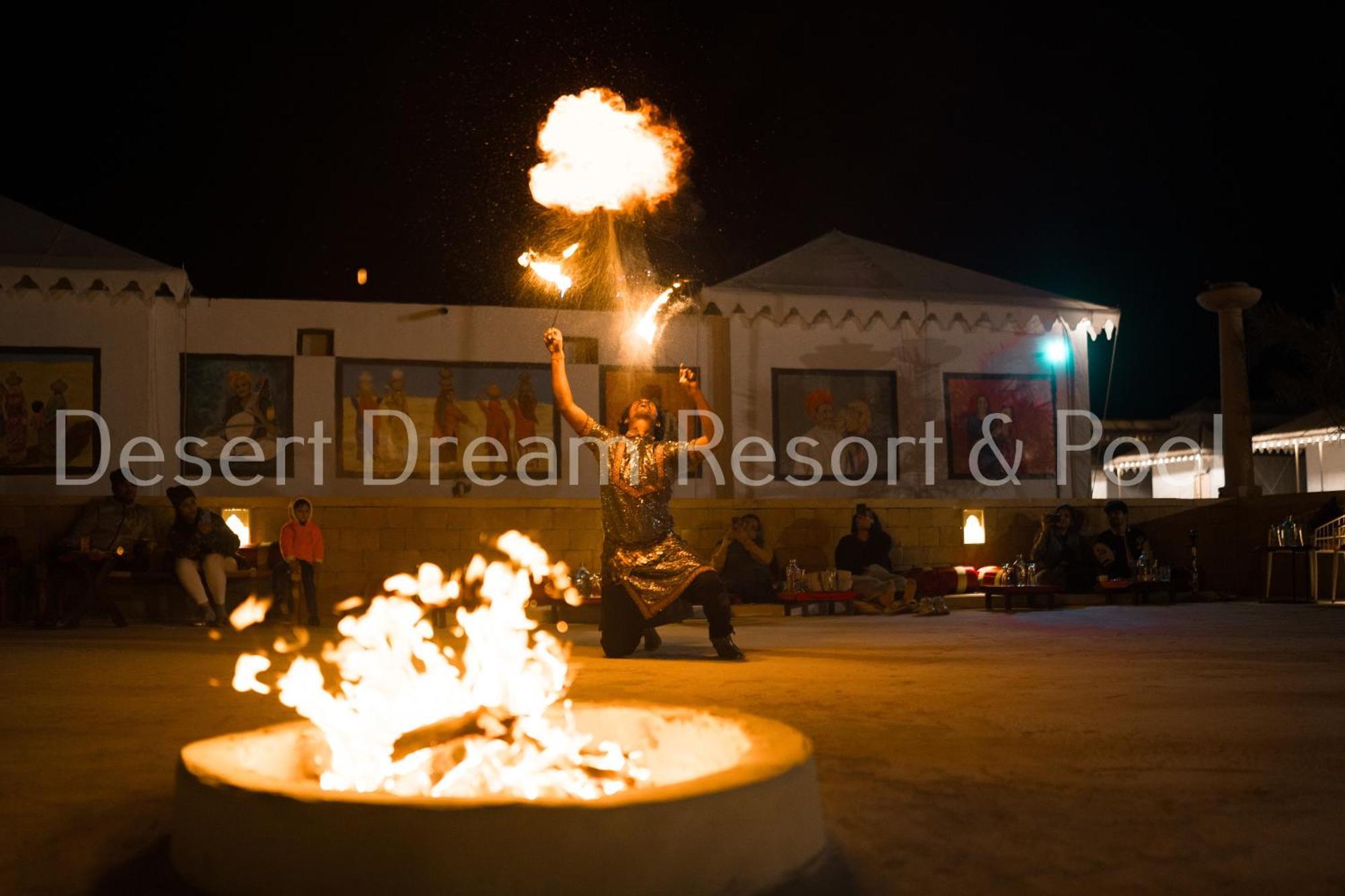 Desert Dream Royal Camp & Pool جيلسامر المظهر الخارجي الصورة