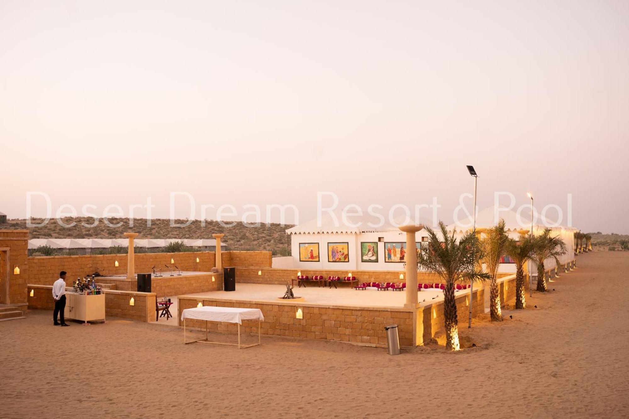 Desert Dream Royal Camp & Pool جيلسامر المظهر الخارجي الصورة