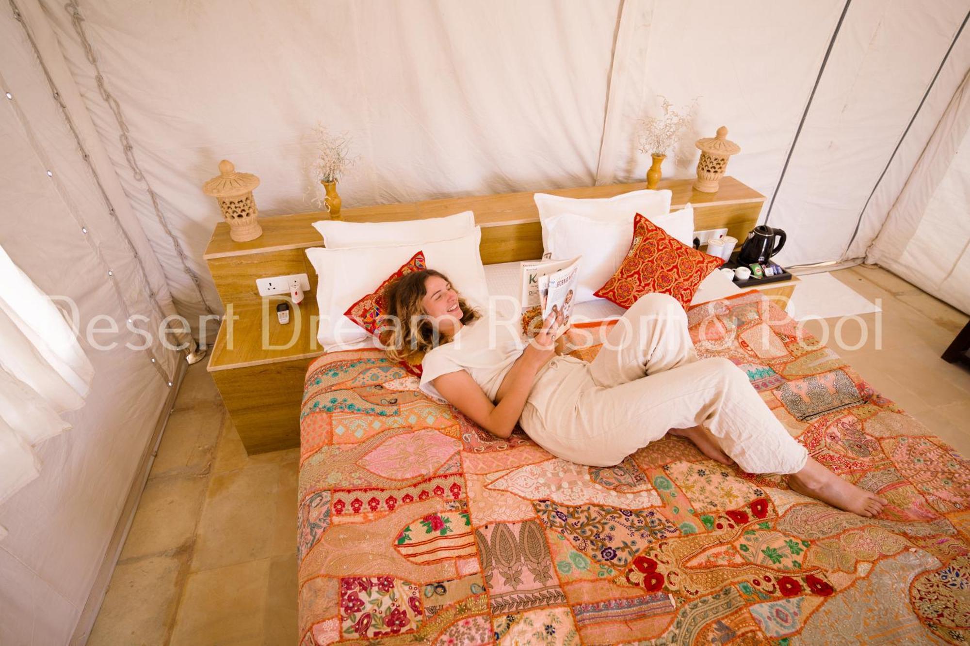 Desert Dream Royal Camp & Pool جيلسامر المظهر الخارجي الصورة