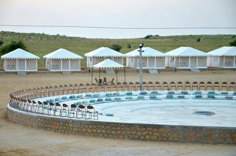 Desert Dream Royal Camp & Pool جيلسامر المظهر الخارجي الصورة